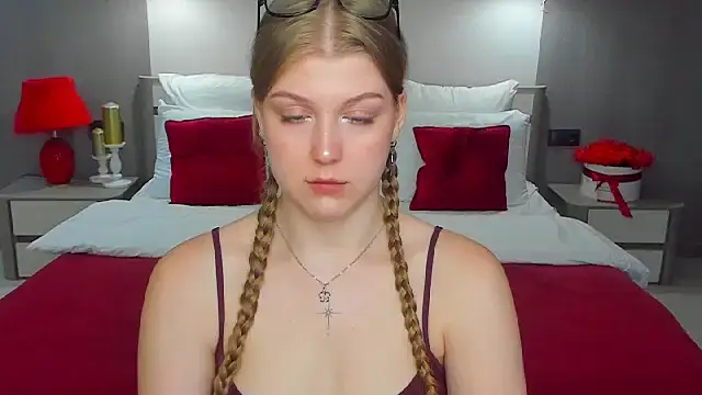 Snapshot of Stella_Light chatting on July 7, 2026, 4:59 am Stella Light online show from July 7, 2026, 4:59 am