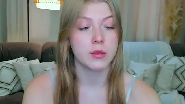 Snapshot of Stella_Light chatting on July 1, 2026, 11:21 am Stella Light online show from July 1, 2026, 11:21 am