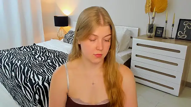 Snapshot of Stella_Light chatting on July 15, 2026, 11:39 am Stella Light online show from July 15, 2026, 11:39 am