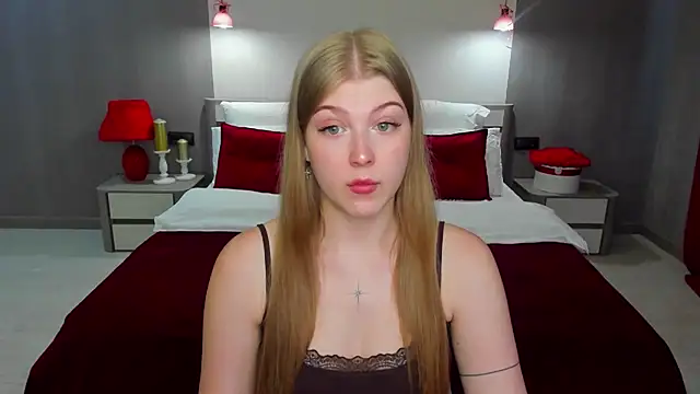 Snapshot of Stella_Light chatting on July 28, 2026, 12:01 pm Stella Light online show from July 28, 2026, 12:01 pm