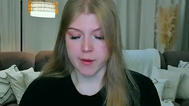 Stella Light online show from June 8, 2026, 4:24 am