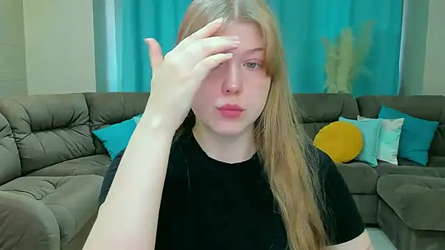 Stella Light online show from November 3, 2025, 11:03 am