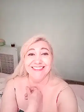 LadyKriss online show from March 6, 2026, 10:27 pm