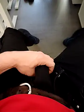 Snapshot of FacelesssLove chatting on March 28, 2026, 6:03 am FacelesssLove online show from March 28, 2026, 6:03 am