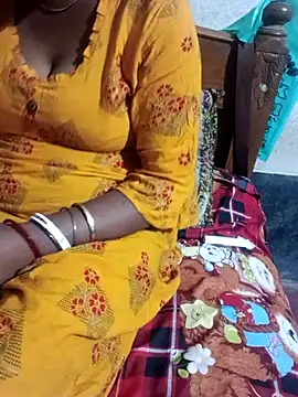 Hot-joyaa online show from November 13, 2025, 5:50 pm