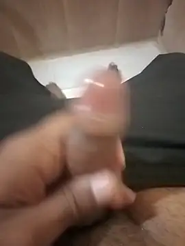 HeatableRevan online show from April 27, 2026, 1:03 am