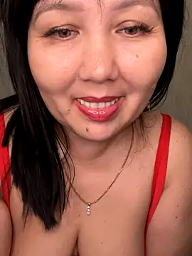 Snapshot of Love__Mom chatting on October 20, 2025, 7:03 pm Love Mom online show from October 20, 2025, 7:03 pm