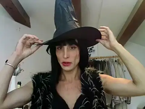 Snapshot of DeboraMee chatting on October 24, 2025, 1:21 pm DeboraMee online show from October 24, 2025, 1:21 pm