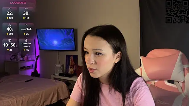 Snapshot of ella_simons chatting on November 15, 2025, 12:14 am ella simons online show from November 15, 2025, 12:14 am