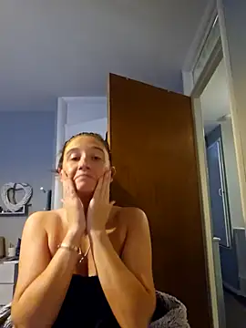 SashaBabyxx online show from November 25, 2025, 7:41 am