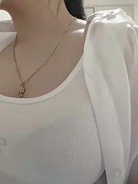 Mina-02 online show from June 18, 2026, 8:46 am