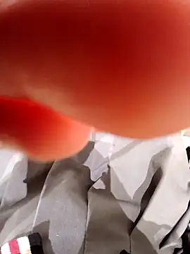 Snapshot of Mina-02 chatting on November 1, 2025, 7:24 am Mina-02 online show from November 1, 2025, 7:24 am