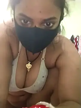 sexy 6hvhhh online show from November 12, 2025, 3:43 am