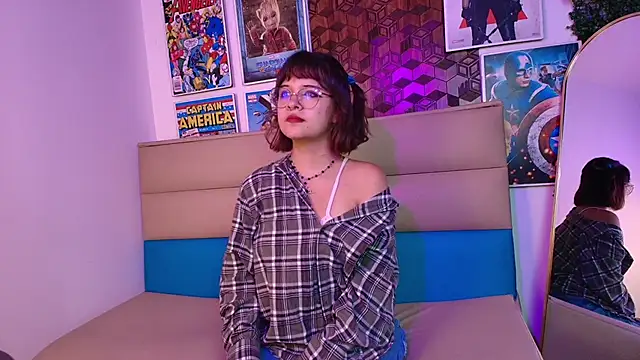 Snapshot of Ivy__storm chatting on December 4, 2025, 9:36 pm Ivy storm online show from December 4, 2025, 9:36 pm