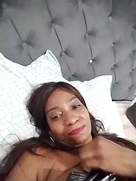 Snapshot of laseducida chatting on November 8, 2025, 1:36 pm laseducida online show from November 8, 2025, 1:36 pm