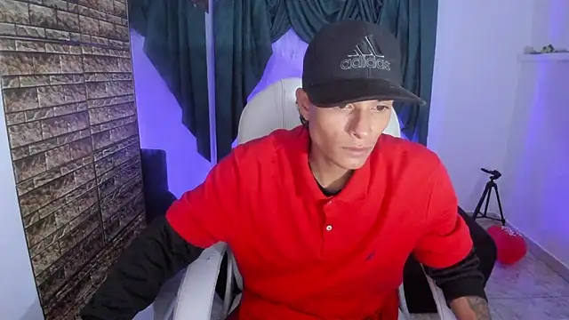 Snapshot of paul_booy chatting on November 18, 2025, 2:38 am paul booy online show from November 18, 2025, 2:38 am
