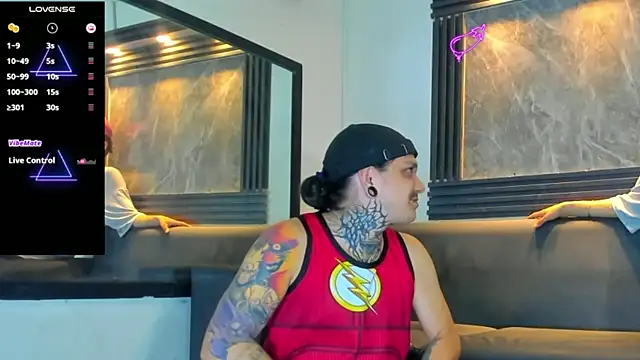 Snapshot of _AlecLawrence chatting on December 5, 2025, 1:10 pm AlecLawrence online show from December 5, 2025, 1:10 pm