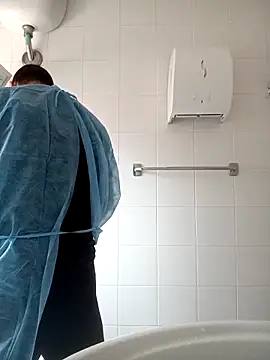 Snapshot of Romaeterna_ chatting on October 30, 2025, 11:41 am Romaeterna online show from October 30, 2025, 11:41 am