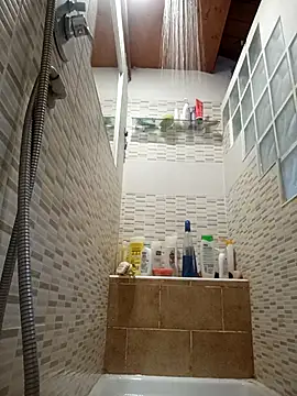 Snapshot of Romaeterna_ chatting on October 28, 2025, 10:03 am Romaeterna online show from October 28, 2025, 10:03 am