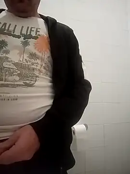 Snapshot of Romaeterna_ chatting on November 4, 2025, 5:06 pm Romaeterna online show from November 4, 2025, 5:06 pm