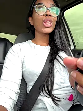 Snapshot of raphaelasoares chatting on December 14, 2025, 10:21 am raphaelasoares online show from December 14, 2025, 10:21 am