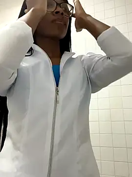 Snapshot of raphaelasoares chatting on November 23, 2025, 5:28 am raphaelasoares online show from November 23, 2025, 5:28 am