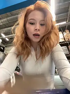 Eliiizaaa online show from November 9, 2025, 8:13 pm