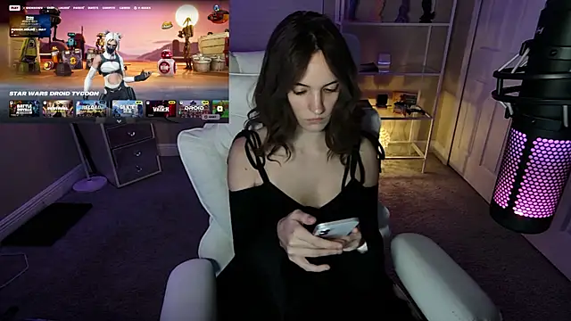 AngieFae  online show from May 2, 2026, 4:18 am