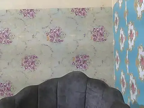 Snapshot of Dirty_dol chatting on December 5, 2025, 2:43 am Dirty dol online show from December 5, 2025, 2:43 am