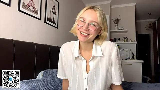 Snapshot of MelodyImam chatting on October 26, 2025, 2:39 pm MelodyImam online show from October 26, 2025, 2:39 pm