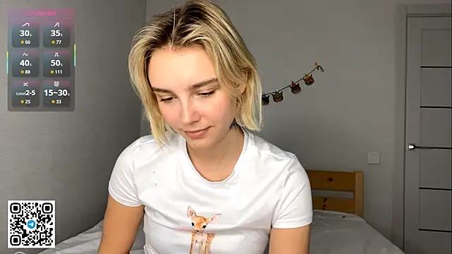 Snapshot of MelodyImam chatting on December 2, 2025, 3:03 pm MelodyImam online show from December 2, 2025, 3:03 pm