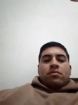 Snapshot of Achi09 chatting on July 4, 2026, 1:56 am Achi09 online show from July 4, 2026, 1:56 am