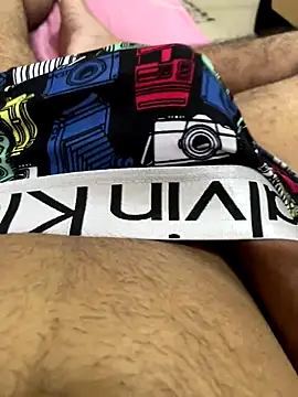 Snapshot of shyiiiiiiiiiii chatting on November 5, 2025, 11:57 am shyiiiiiiiiiii online show from November 5, 2025, 11:57 am