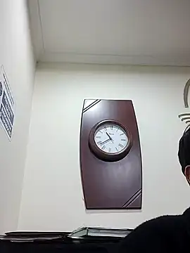 Carriata larry online show from October 25, 2025, 3:38 am