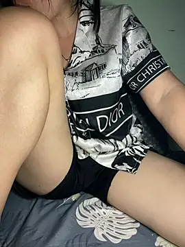 Winny-sexy online show from July 14, 2026, 2:12 pm