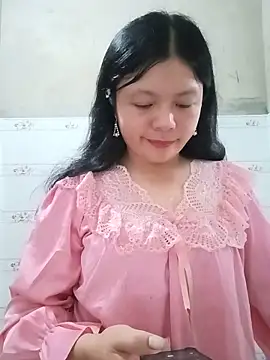 Snapshot of lisa-bae00 chatting on June 15, 2026, 1:00 pm lisa-bae00 online show from June 15, 2026, 1:00 pm