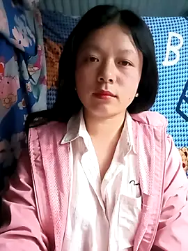 lisa-bae00 online show from April 30, 2026, 4:14 pm