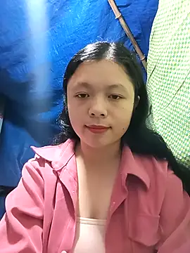 Snapshot of lisa-bae00 chatting on November 18, 2025, 12:19 pm lisa-bae00 online show from November 18, 2025, 12:19 pm