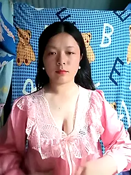 Snapshot of lisa-bae00 chatting on June 5, 2026, 12:00 pm lisa-bae00 online show from June 5, 2026, 12:00 pm