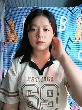Snapshot of lisa-bae00 chatting on July 29, 2026, 1:21 pm lisa-bae00 online show from July 29, 2026, 1:21 pm