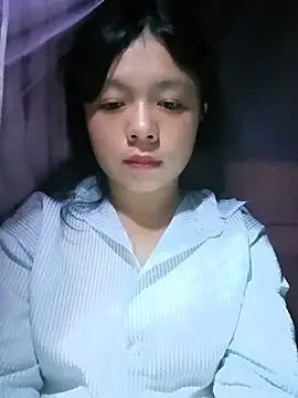 Snapshot of lisa-bae00 chatting on July 6, 2026, 12:56 pm lisa-bae00 online show from July 6, 2026, 12:56 pm