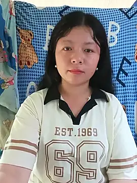 Snapshot of lisa-bae00 chatting on June 8, 2026, 12:49 am lisa-bae00 online show from June 8, 2026, 12:49 am