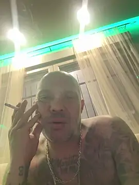 gitanoMad online show from March 20, 2026, 2:01 am