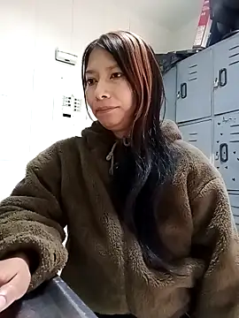 Sakura yummy online show from October 21, 2025, 12:48 pm