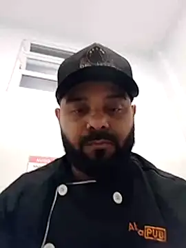 Snapshot of Sfdocom chatting on November 18, 2025, 10:02 pm Sfdocom online show from November 18, 2025, 10:02 pm