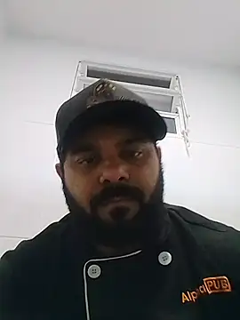 Snapshot of Sfdocom chatting on November 9, 2025, 1:31 am Sfdocom online show from November 9, 2025, 1:31 am