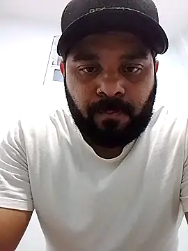 Snapshot of Sfdocom chatting on November 4, 2025, 9:51 pm Sfdocom online show from November 4, 2025, 9:51 pm