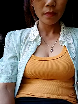 Snapshot of Bear_bear0 chatting on October 29, 2025, 1:48 am Bear bear0 online show from October 29, 2025, 1:48 am