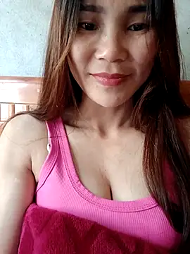 Snapshot of Bear_bear0 chatting on November 25, 2025, 3:18 am Bear bear0 online show from November 25, 2025, 3:18 am