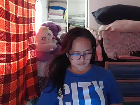 Kinkybela2025 online show from November 22, 2025, 6:56 am